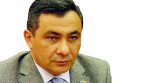 Deputat İlham Məmmədov: “Məmurlar Prezidentdən nümunə götürməlidirlər”   