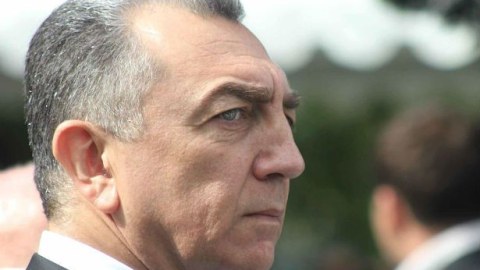 Eldar Əziziovdan sakinlərin “restoran şikayəti”nə cavab