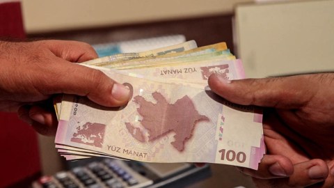 Nazirlik minimum əməkhaqqına görə işəgötürənlərə XƏBƏRDARLIQ etdi