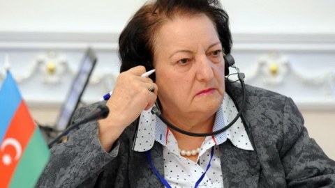 Ombudsman o həkimlərin cəzalandırılmağını İSTƏYİR  &nbsp;