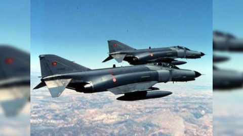 Türkiyə təyyarələri İraqın şimalına zərbələr endirib
