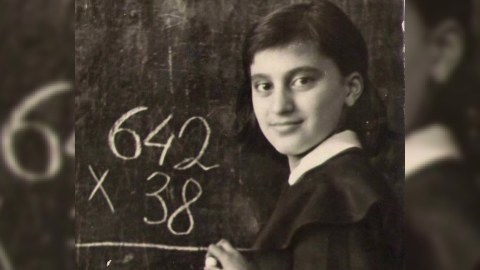 Tanıdığınız tanışlar: Nazir qızını tanıya bildiniz?..   