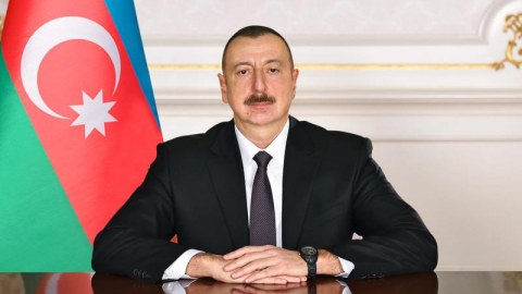 Dövlət qulluqçularının maaşı artırıldı - SƏRƏNCAM