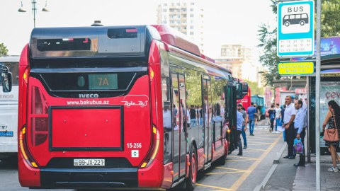Avtobus dayanacaqları ilə bağlı YENİLİKLƏR – intensiv işlər görülür