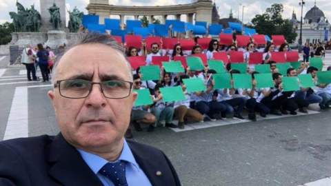 Azərbaycanlıların macar parlamentində təmsil olunmasına &ccedil;alışan soydaşımız  &nbsp;