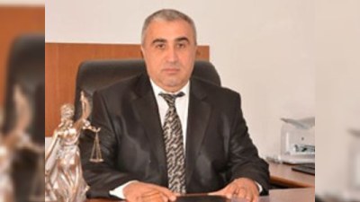 Ermənistanda hakim rüşvətə görə həbs edildi 