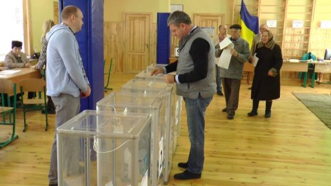 Ukraynada prezident seçkilərinin II turu keçirilir