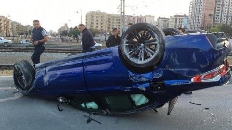 Bakıda 160 min dollarlıq BMV aşdı - FOTOLAR