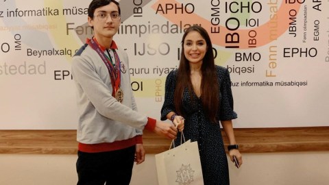 Leyla Əliyeva olimpiada qalibləri ilə görüşüb - FOTOLAR