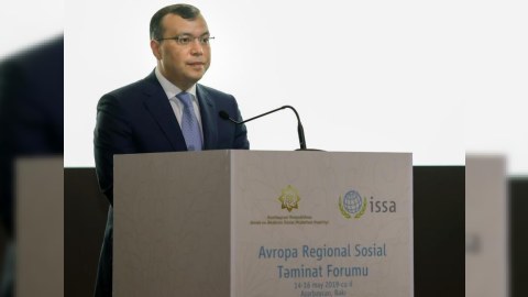 Nazir: “Minimum pensiyalar 40 faiz, sosial müavinət və təqaüdlər 100 faiz artırılıb”  