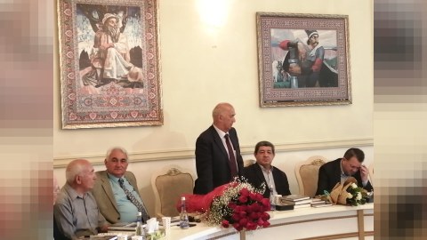 Sabiq deputat kitab yazdı 