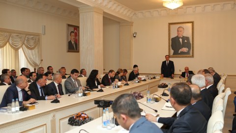 Gəncənin icra başçısı hesabat verdi