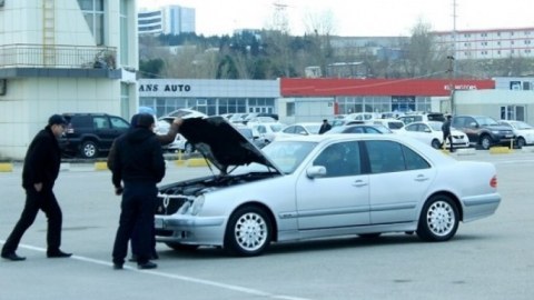 Azərbaycanda avtomobil parkı: Xəstəlik, ölüm mənbəyi… - “Leş maşınlar”ın axını