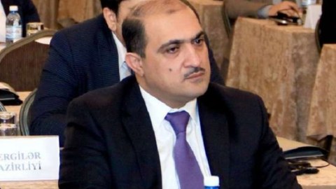 Məktəblilər üçün vahid geyim formaları olacaq – Nazir müavini