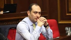 Ədliyyə naziri vəzifədən kənarlaşdırıldı