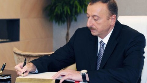 Nazirlik və komitələrdə çalışanların aylıq pul təminatında artım oldu - SİYAHI