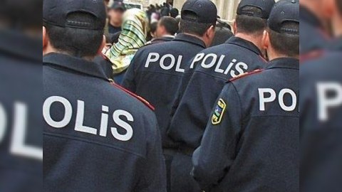Bakıda bələdiyyə sədrinə protokol yazıldı  