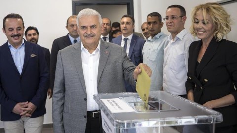 Binəli Yıldırım səs verdi