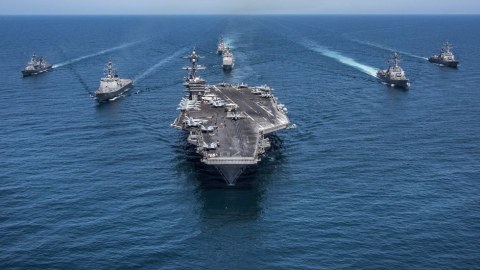 NATO döyüş gəmiləri Türkiyə sularında
