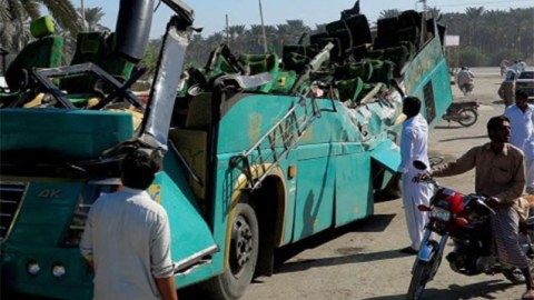 Avtobus qəzasında 10 nəfər öldü