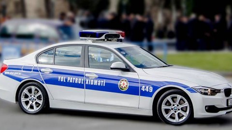 Yol polisi deputatı özündən çıxardı: “Mənim toxunulmazlıq hüququm var”