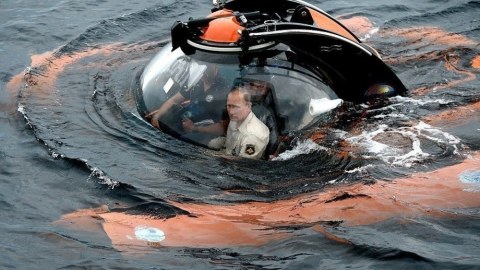 Putin Fin körfəzinin dibinə endi