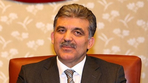 Abdulla Gül prezident seçkilərində namizəd olacaq