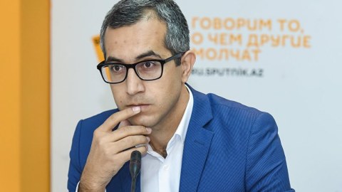 Kamran Əsədov Bakını tərk etdi - O, İstanbuldan iş təklifləri alıb