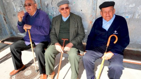 Azərbaycanda əhalinin 13 faizi pensiyaçılardı