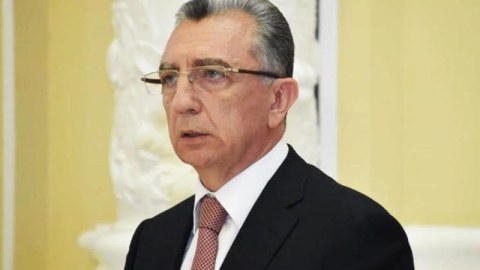 Eldar Əzizov qışa hazırlıqla bağlı müşavirə keçirdi