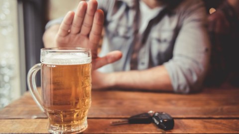 Pivə içib maşın sürmək olar? - Yol Polisi: “Qanda bu həddən artıq spirt aşkarlanarsa…”