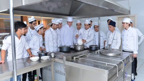 Peşə məktəblərində işləmək istəyənlərin sənəd qəbulu yekunlaşdı