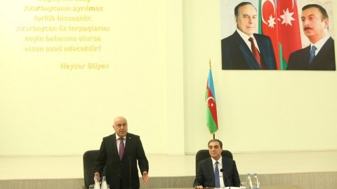 Prezident Administrasiyasının sektor müdiri Gəncədə sakinlərlə görüşüb