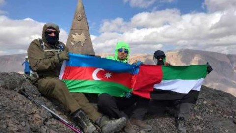 Səfirlik əməkdaşlarından maraqlı təşəbbüs