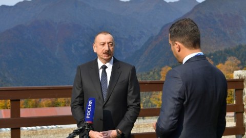  İlham Əliyev Rusiya televiziyasına danışdı: “Mənim heç pasportum da yox idi” 