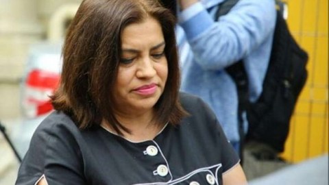Elinanın intihar etdiyi məktəbin keçmiş direktoruna HÖKM OXUNDU  