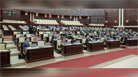 Parlament partiyaları bələdiyyə seçkilərinə gedirmi...
