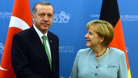 Ərdoğan və Merkel Suriya böhranını müzakirə edib