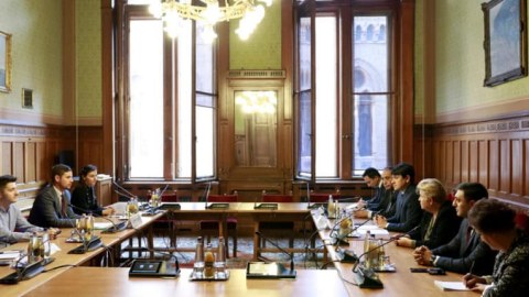 Komitə rəhbərinin səfəri Macarıstan mediasında - FOTO