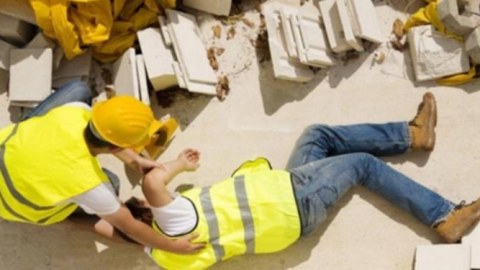 Tikinti sektorunda yeni bəla: Qəsdən özünəzədə, yalançı şikayət və müflis edilən şirkətlər