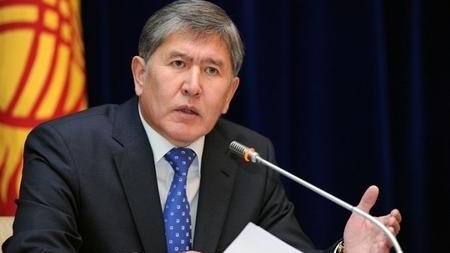 Eks-prezident məhkəməyə zorla gətirdilər