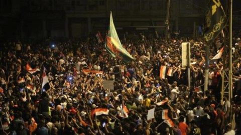 İraqda nümayişçilər güllələndi