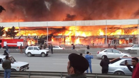 Bakıdakı “Eurohome” bazarı yanır - YENİLƏNİB - VİDEO+ FOTOLAR