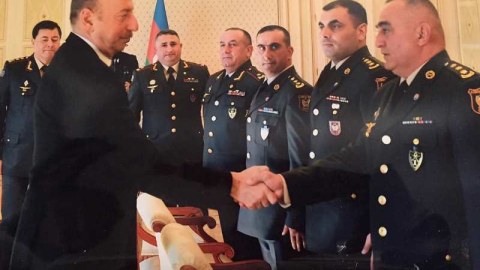 YAP-çı deputat “Aprel döyüşləri”nə görə prezidentin mükafatlandırdığı polkovnikin həbsini PİSLƏDİ