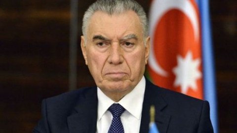Əli Həsənov xüsusi fonda pensiyasından 200 manat ayıracaq