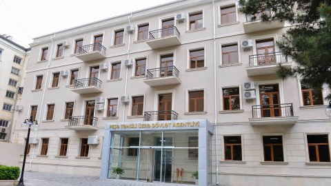 Təhsil Mərkəzi qəbul elan etdi