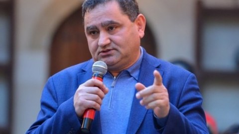 Tanınmış təhsil ekspertinin deputatlığa namizədliyi qeydə alınıb