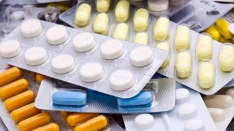 Marketlərdə ağrıkəsicilər satılır - Həkim: “Xəstələr bundan suistifadə etməməlidir”