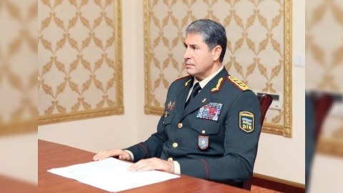 Vilayət Eyvazov rüşvət alan polisi işdən çıxardı - VİDEO