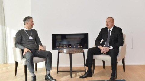 Prezident Davosda “Signify” şirkətinin baş icraçı direktoru ilə görüşdü